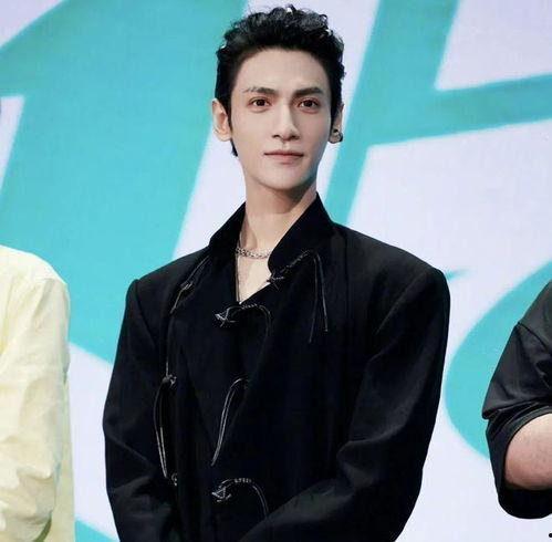 罗云熙娱乐圈爆料,独家爆料背后的真相 第1张 罗云熙娱乐圈爆料,独家爆料背后的真相 第1张